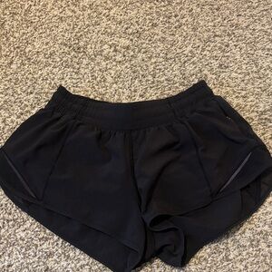 Lululemon Hotty Hot Shorts - Black